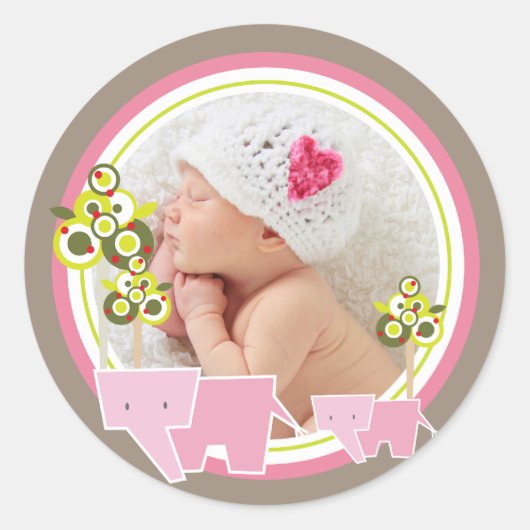Sticker Rond Whimsical Pink Elephants Famille Bébé Fille Photo (Devant)