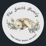 Sticker Rond Winter Woodland Deer Christmas Return Adresse<br><div class="desc">Un tirage de Noël de cerfs de bois d'hiver.</div>
