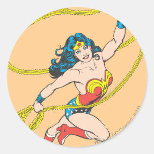 Sticker Rond Wonder Woman tient Lasso 3
