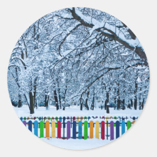 Sticker Rond Wonderland d'hiver coloré et ludique