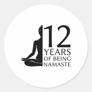 Sticker Rond Yoga 12 Ans Incroyable Méditation Namaste 12e Anni