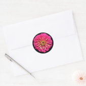 Sticker Rond 'Zinnée rose chaud' (Enveloppe)