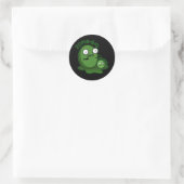 Sticker Rond Zom-big Zom-small Funny Zombie Pun Dark BG (Sac)