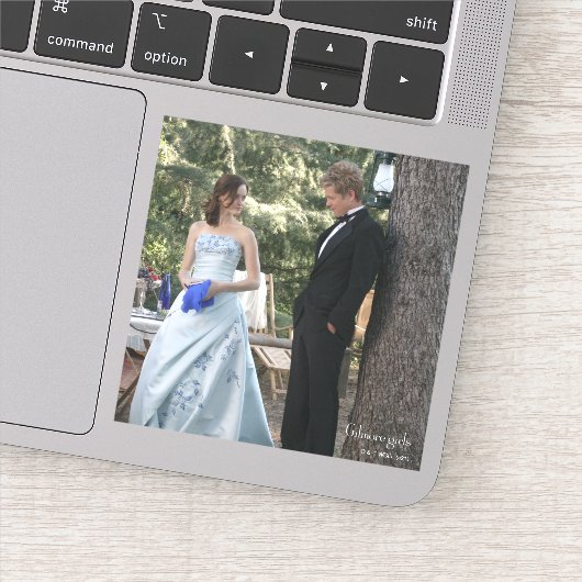 Sticker Rory & Logan Tout habillé (Détail)