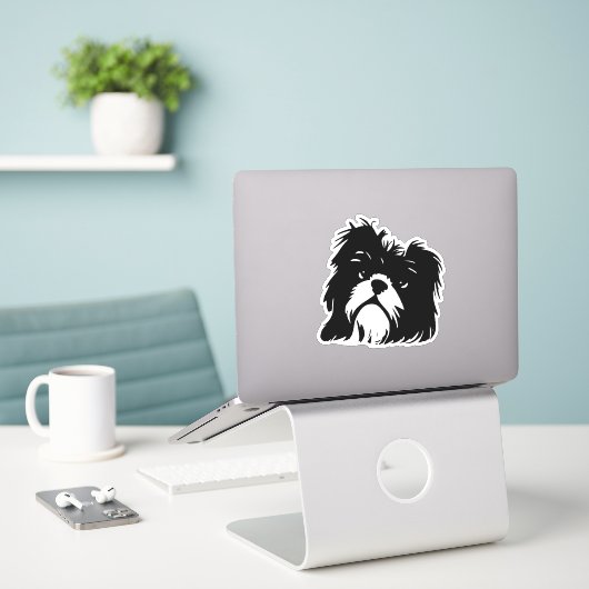 Sticker Shih Tzu (Ordinateur portable sur le bureau)