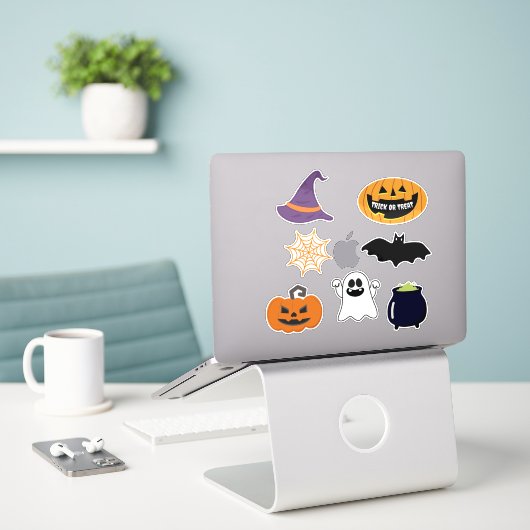 Sticker Simple Halloween cool (Ordinateur portable sur le bureau)