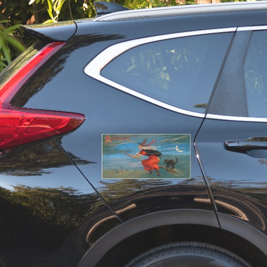 Sticker Sorcière volant avec chat noir la nuit d'Halloween (Coté voiture)