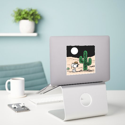 Sticker Spike dans un désert illuminé par la Lune (Ordinateur portable sur le bureau)