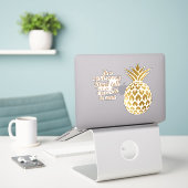 Sticker Stand de l'ananas doré Fier et doux couronné (Ordinateur portable sur le bureau)