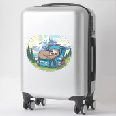 Sticker T-shirt oversized drôle de paresseux randonnée (Sur valise)