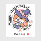 Sticker Tabby Witch Brew – Joli Design de Chat Halloween (Feuille)