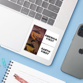 Sticker tegen apartheid (Laptop met iPhone)