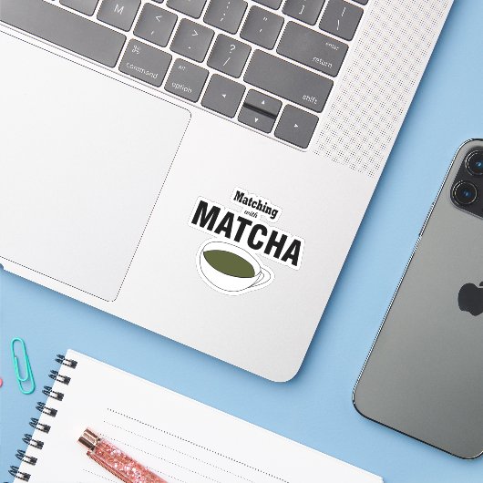 Sticker Thé vert Matcha (Ordinateur portable avec iPhone)
