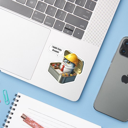 Sticker  Tiny Sardine Engineer Clever Ocean Workshop (Ordinateur portable avec iPhone)
