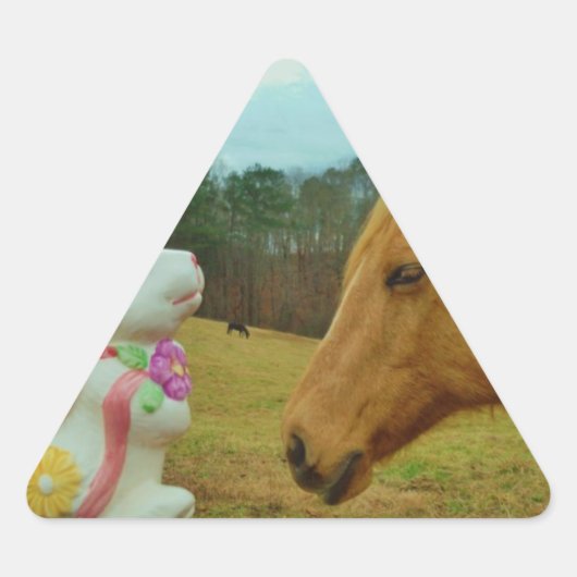 Sticker Triangulaire Blond Jaune cheval & Bunny de Pâques (Devant)