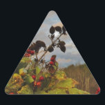 Sticker Triangulaire Elegant Holly Christmas,<br><div class="desc">Elégant Noël Holly,  ciel bleu Photo de Sandy Closs Noël Saint Noël,  baies,  "baies saintes""baies sèches""élégantes fêtes de Noël""fleurs de Noël""fleurs de Noël""fleurs de Noël"bleu vert blanc</div>