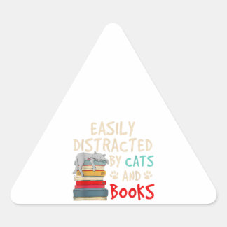 Sticker Triangulaire Facilement distrait par les chats et les livres - 
