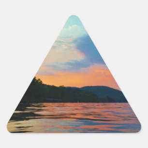 Sticker Triangulaire Pêche et coucher de soleil sur le lac de montagne
