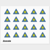 Sticker Triangulaire Ruban de trèfle jaune par Kenneth Yoncich (Feuille)