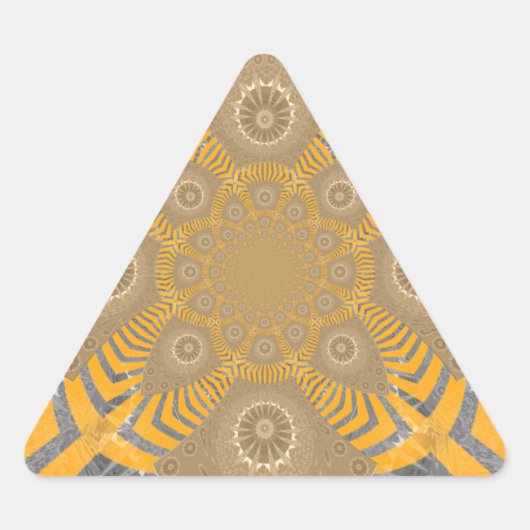 Sticker Triangulaire Zephyr doré : Elégance en Jaune doré & Chrome (Devant)