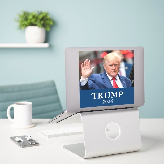 Sticker Trump (Ordinateur portable sur le bureau)