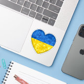 Sticker Ukrainian flag. Love to Ukraine. Support. Heart. (Ordinateur portable avec iPhone)