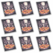 Sticker Un crâne sûr sauvage avec une petite pompe à crâne (Devant)