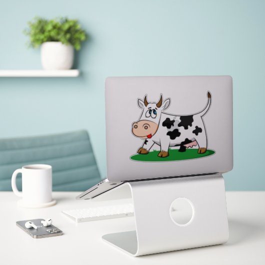 Sticker Vache (Ordinateur portable sur le bureau)