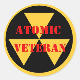 Sticker van Atomic Veteran in felle gewaagde kleur