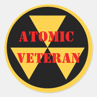 Sticker van Atomic Veteran in felle gewaagde kleur