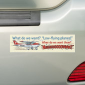 Sticker voor bumper met laagvliegende vliegtuigen (Op auto)