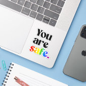 Sticker Vous êtes en sécurité (Ordinateur portable avec iPhone)