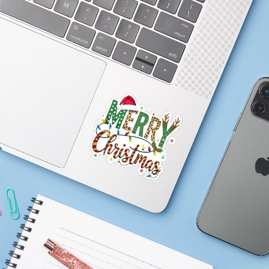 Sticker Wild & Whimsical Merry Christmas Leopard Print  (Ordinateur portable avec iPhone)
