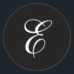 Stickers E Monogram<br><div class="desc">Ces autocollants en noir et blanc présentent un élégant monogramme E cursif. Idéal pour les faveurs de mariage,  etc !</div>