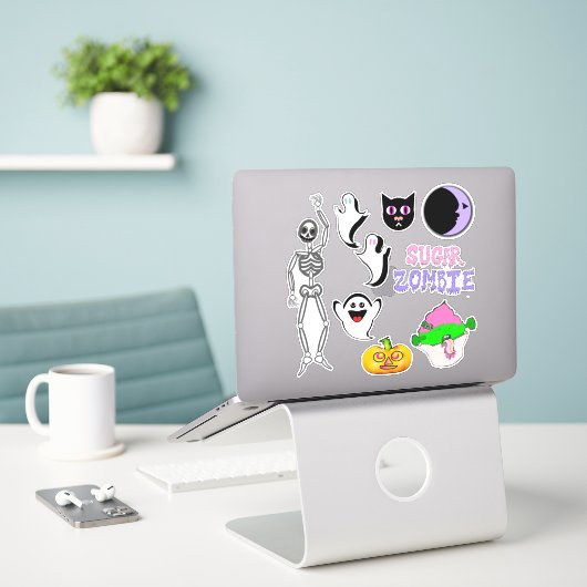 Stickers éffrayant Cute (Ordinateur portable sur le bureau)