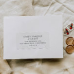 Stickers Étiquette de messagerie pour Mariages pré<br><div class="desc">Nos étiquettes d'invités mariages préadressés sont parfaits pour envoyer facilement toutes vos cartes et invitations. Cet article fait partie de notre collection Goldie mariage G100,  s'il vous plaît magasiner notre magasin pour les produits correspondants. Chaque étiquette mesure environ 2" x 4".</div>