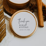 Stickers Merci noir et blanc moderne<br><div class="desc">Ces autocollants de remerciement modernes et chics en noir et blanc sont parfaits pour une simple réception de mariage. Le design boho minimaliste présente une typographie bohème rustique unique et élégante dans un noir et blanc épuré minimal. Personnalisez les étiquettes autocollants avec vos noms, et la date. Ces autocollants peuvent...</div>