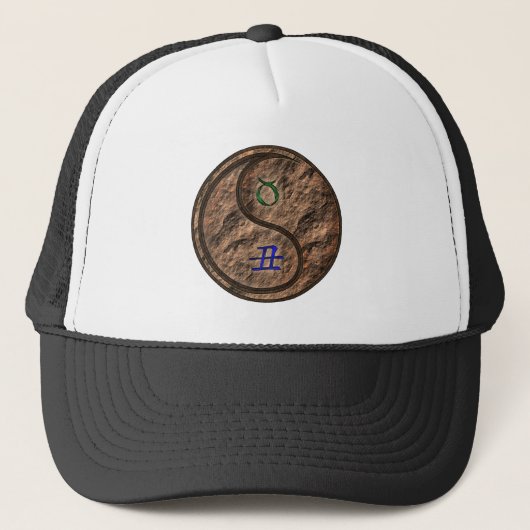 Stier & Aard-Ox Trucker Pet (Voorkant)