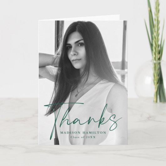 Stijlvol Afstuderen voor groene Script-foto Bedankkaart (Voorkant)
