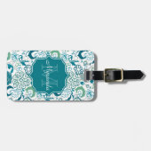 Stijlvol Blauwgroen Floral Patroon met Monogram en Bagagelabel (Voorkant horizontaal)