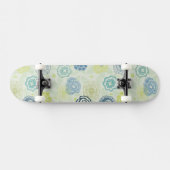 Stijlvol bloempatroon met schattige bloemen skateboard (Horizontaal)