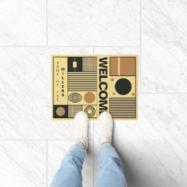 Stijlvol design in Bauhaus-stijl met familienaam Deurmat