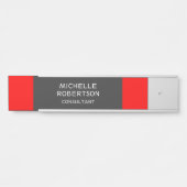 Stijlvol grijs Rood Minimalistisch Modern Deurbordje (Voorkant)