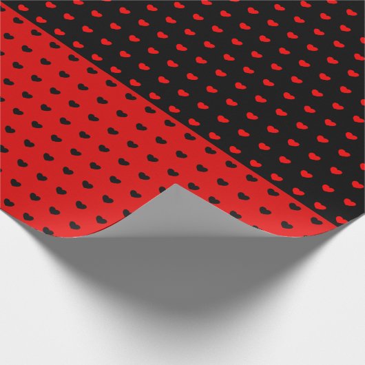 Stijlvol Red Hearts Pattern on Black and Vice Vers Cadeaupapier (Hoek)