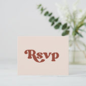 Stijlvol retro pink bruiloft RSVP Briefkaart (Staand voorkant)