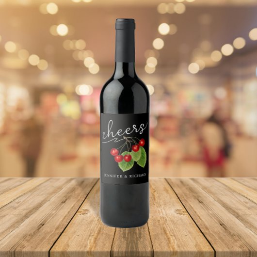 Stijlvol Rood Zwart Cheers Kersen Modern Script Wijn Etiket