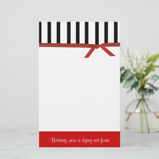 Stijlvol rood, zwart en wit, persoonlijk verhaal briefpapier (Staand voorkant)