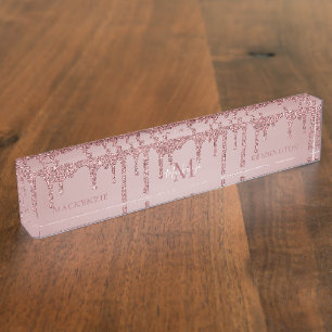 Stijlvol Roos Gold Driving Glitter Monogram Naambordje