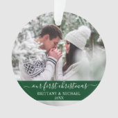 Stijlvol script Ons eerste kerstpaar Groen Ornament (voorkant)