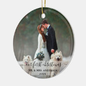 Stijlvol script onze eerste kerstbruiloft foto keramisch ornament (Links)